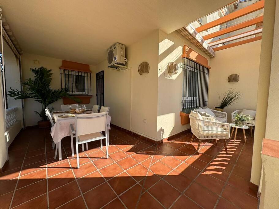Nuevo Torrox Deluxe Beach & Piscina エクステリア 写真